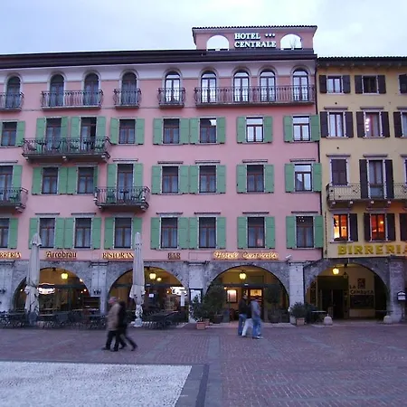 Hotel Centrale Hotel 3*