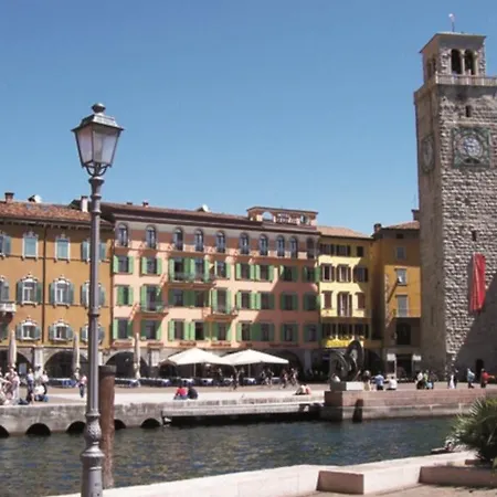 Hotel Centrale 3* Riva del Garda